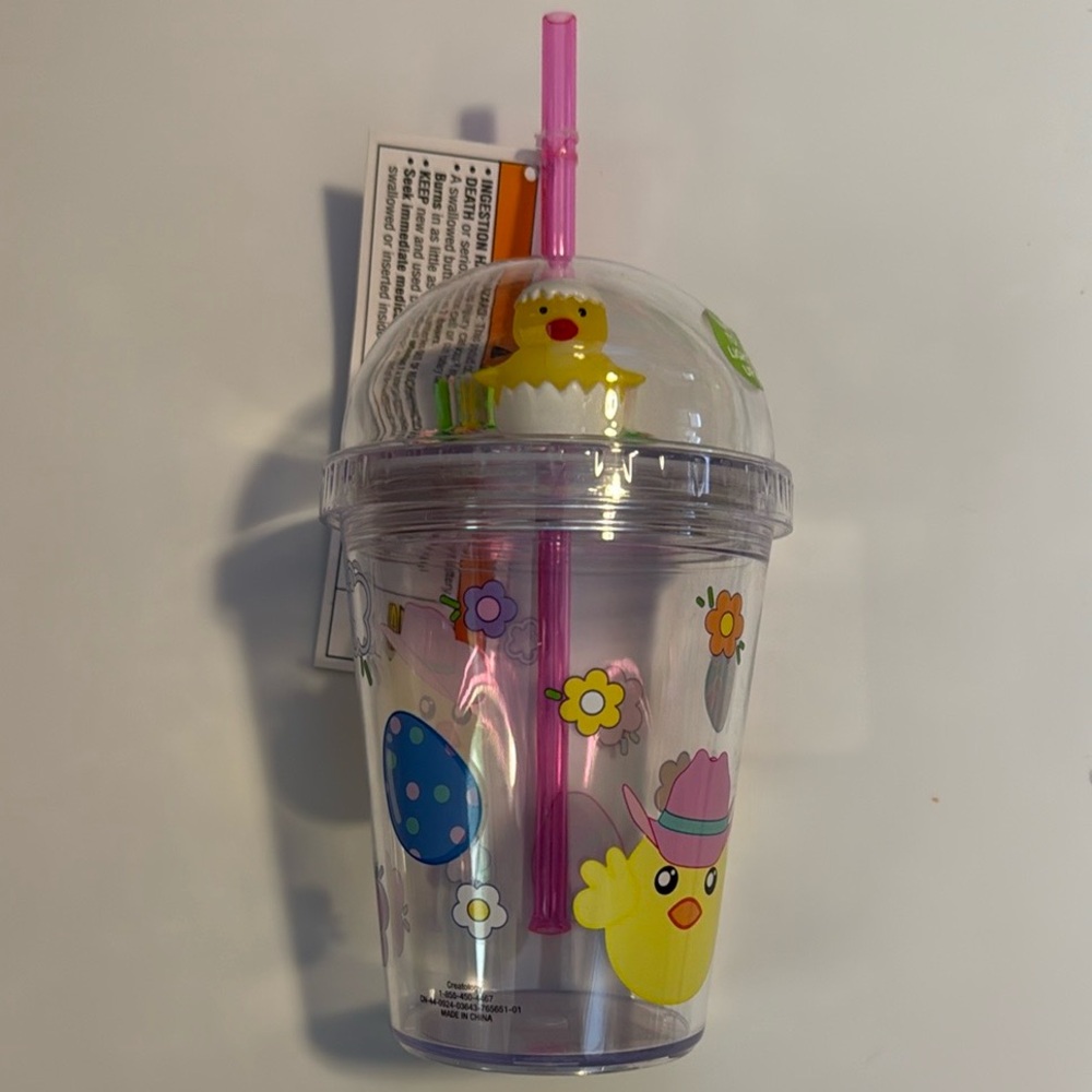 🌻 NWT Light Up Dome Chick Cup
